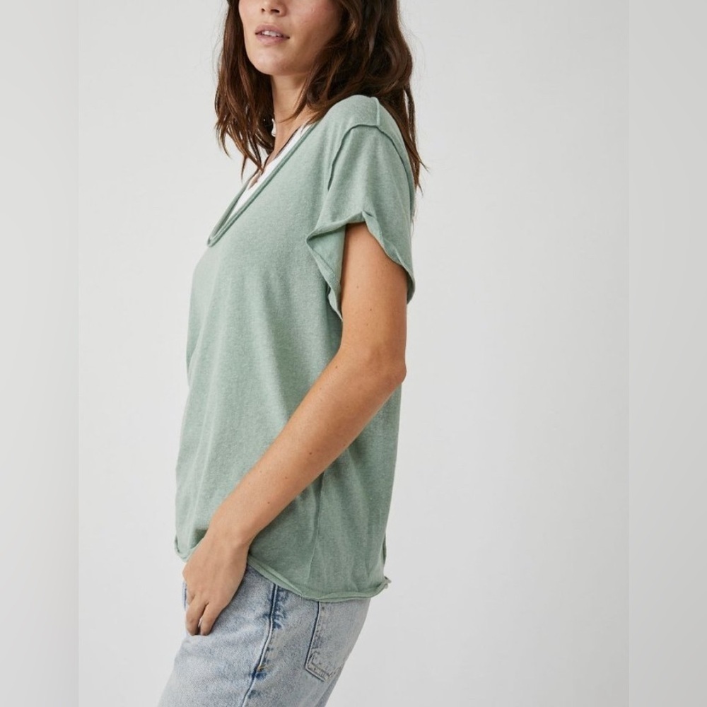 NWT FREE PEOPLE Dylan Tee / White Spruce Large - Picture 2 of 10